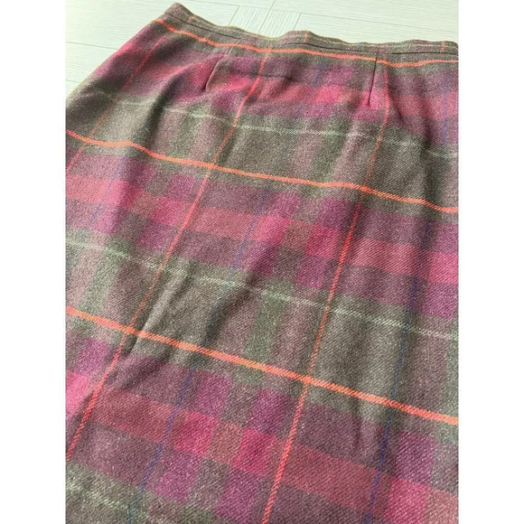 Bridgewater wool blend purple plaid skirt. Perfect‎ fall piece. Lined. Sz 14W - Picture 8 of 9